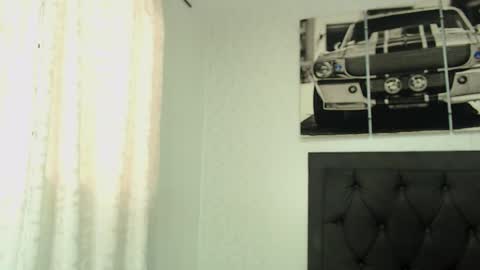 Snapshot of selena_fox7 chatting on March 11, 1:34 pm selena_fox7 online show from March 11, 1:34 pm