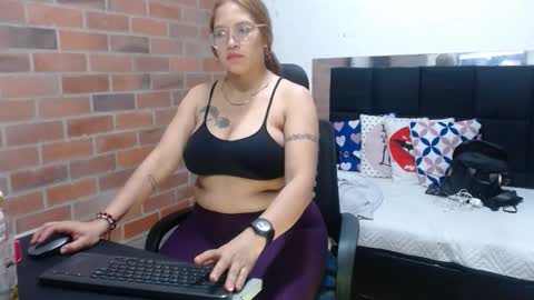 Selena online show from March 20, 2:38 am