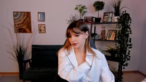 Selena ntmy online show from February 28, 5:04 pm