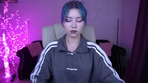 selenairis online show from March 8, 9:41 pm