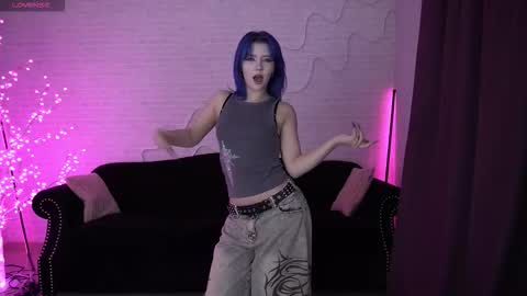 selenairis online show from February 1, 10:29 pm