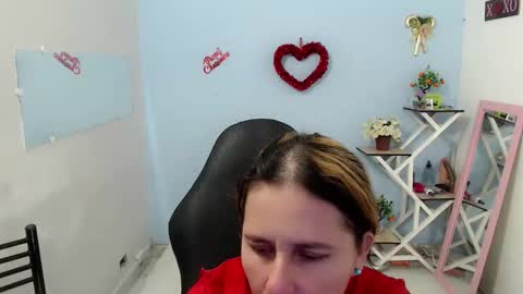 selene online show from March 25, 7:09 pm