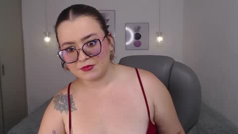 selene_rouse_ online show from May 16, 1:13 am