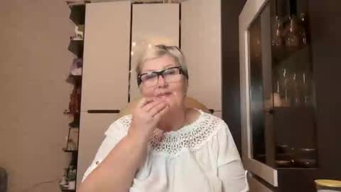 Selenna online show from March 14, 8:24 pm