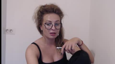 Snapshot of selenna_emma843468 chatting on October 7, 2:46 pm Selenna online show from October 7, 2:46 pm