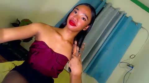 Snapshot of selfsuckercum69 chatting on January 18, 8:51 pm Jessy online show from January 18, 8:51 pm