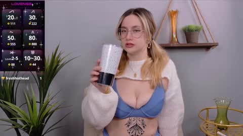 Selina Mae online show from February 25, 4:14 am