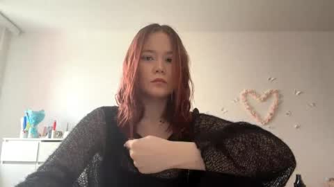Lily online show from May 1, 9:47 am
