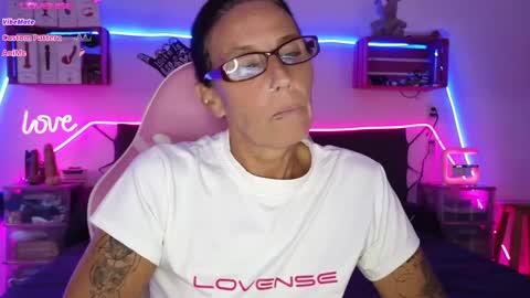 Snapshot of selvaggia_del_caribe chatting on January 10, 5:34 pm Selvaggia Del Caribe online show from January 10, 5:34 pm