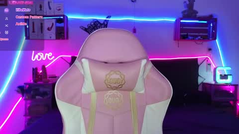 Snapshot of selvaggia_del_caribe chatting on January 8, 10:37 pm Selvaggia Del Caribe online show from January 8, 10:37 pm