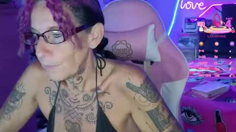 Selvaggia Del Caribe online show from March 28, 6:31 pm