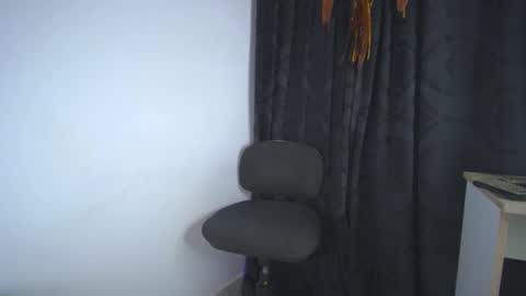 sem_alas online show from March 10, 12:26 am