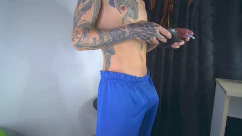 sem_alas online show from February 4, 12:36 am