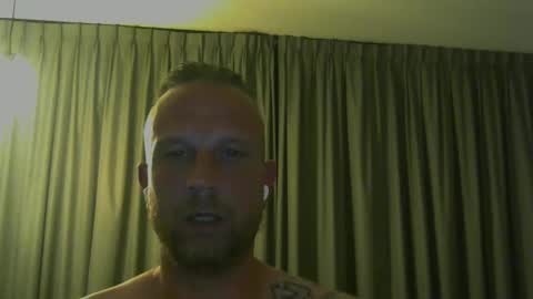 sence08 online show from April 19, 9:28 pm