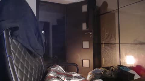 senorneby online show from October 23, 6:53 pm