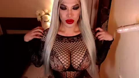 unstappable queen kate online show from June 22, 2:17 am