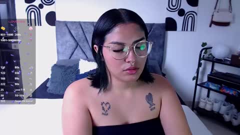 Camille and sophie online show from February 27, 7:26 pm