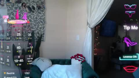 V online show from April 18, 7:58 pm