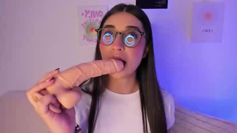 sensualhaven_ online show from October 21, 11:41 pm