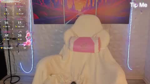 Lisa and Mona online show from July 7, 6:47 am
