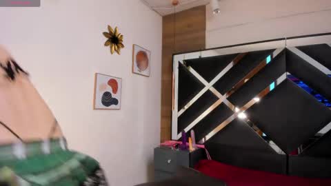 seraphine_nyx online show from June 8, 6:53 pm