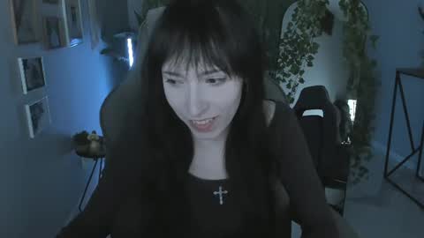 Sera online show from June 20, 12:44 pm