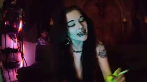 Seraphin Munster online show from October 23, 5:47 pm