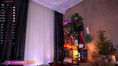Serene Sophiex online show from December 17, 10:27 pm