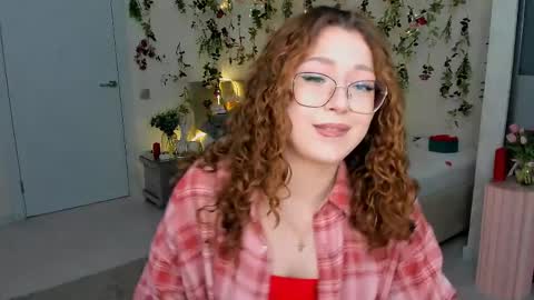 Ophelia online show from March 31, 4:18 pm