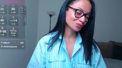 SereneSophi online show from November 27, 2:52 am