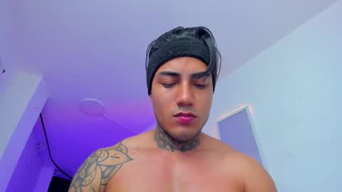 Snapshot of sergio__ferrer chatting on October 14, 2:03 am sergio__ferrer online show from October 14, 2:03 am