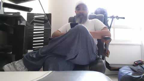 hetero serio discreto online show from October 6, 7:20 pm