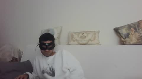 sero98313230 online show from April 27, 9:51 am