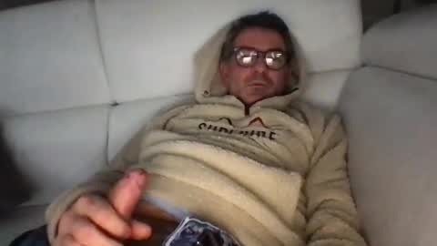 sesamechris92 online show from January 25, 4:35 pm