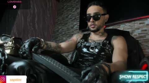 seth_0wner online show from April 8, 1:19 am