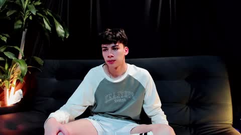 seth_ryder online show from December 2, 5:30 am