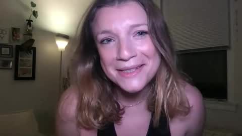 seturselfonfyre online show from February 22, 4:05 am