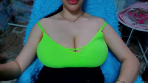 Snapshot of seu_cute chatting on September 19, 12:20 pm seu_cute online show from September 19, 12:20 pm