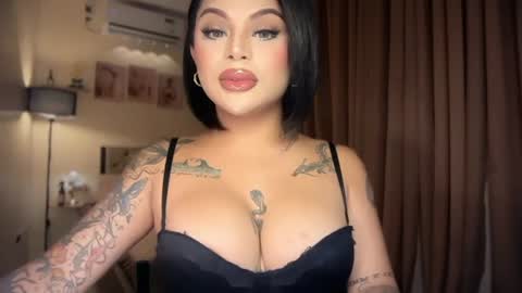 tan online show from August 8, 5:45 pm