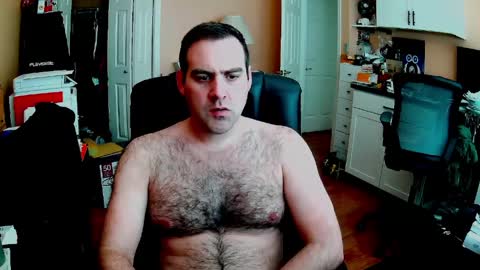 Kyle online show from April 3, 6:37 pm