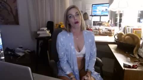 Sexi Chrisly online show from November 22, 4:44 am