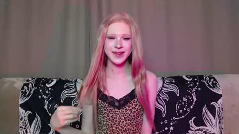Nextdoor Princess online show from July 26, 7:17 am