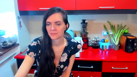 Snapshot of sexqueen1111 chatting on March 4, 6:37 am sexqueen1111 online show from March 4, 6:37 am