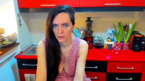 Snapshot of sexqueen1111 chatting on February 26, 7:34 am sexqueen1111 online show from February 26, 7:34 am