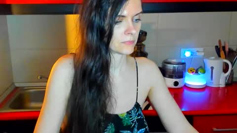 Snapshot of sexqueen1111 chatting on October 29, 12:23 am sexqueen1111 online show from October 29, 12:23 am