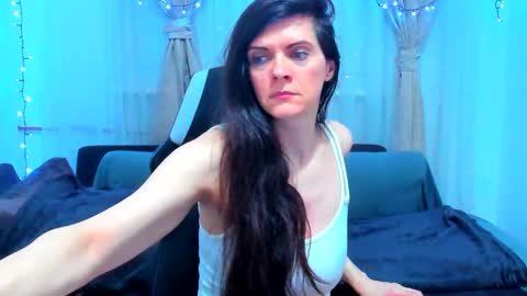 Snapshot of sexqueen1111 chatting on September 15, 1:07 am sexqueen1111 online show from September 15, 1:07 am