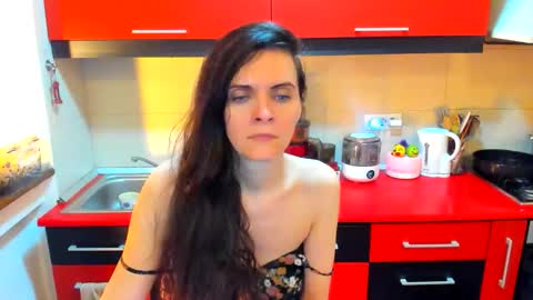 Snapshot of sexqueen1111 chatting on September 22, 5:00 am sexqueen1111 online show from September 22, 5:00 am