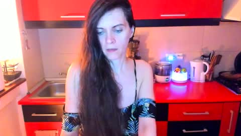 Snapshot of sexqueen1111 chatting on September 23, 5:01 am sexqueen1111 online show from September 23, 5:01 am