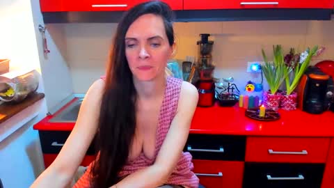 Snapshot of sexqueen1111 chatting on February 25, 11:15 pm sexqueen1111 online show from February 25, 11:15 pm