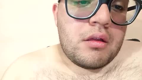 sextinboy24 online show from December 31, 7:10 am